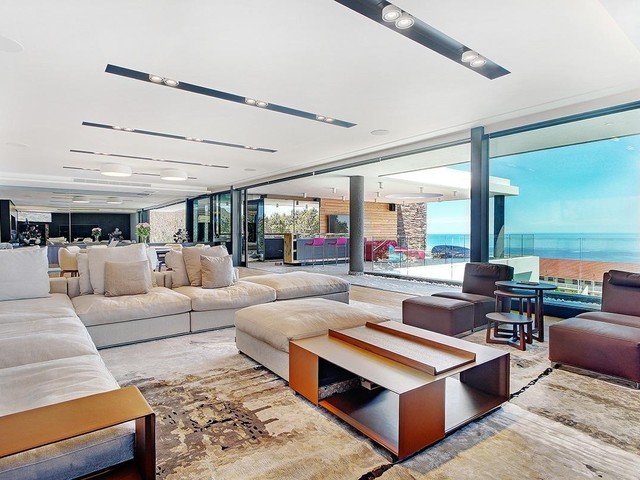 4 Bedroom Property for Sale in Camps Bay Western Cape